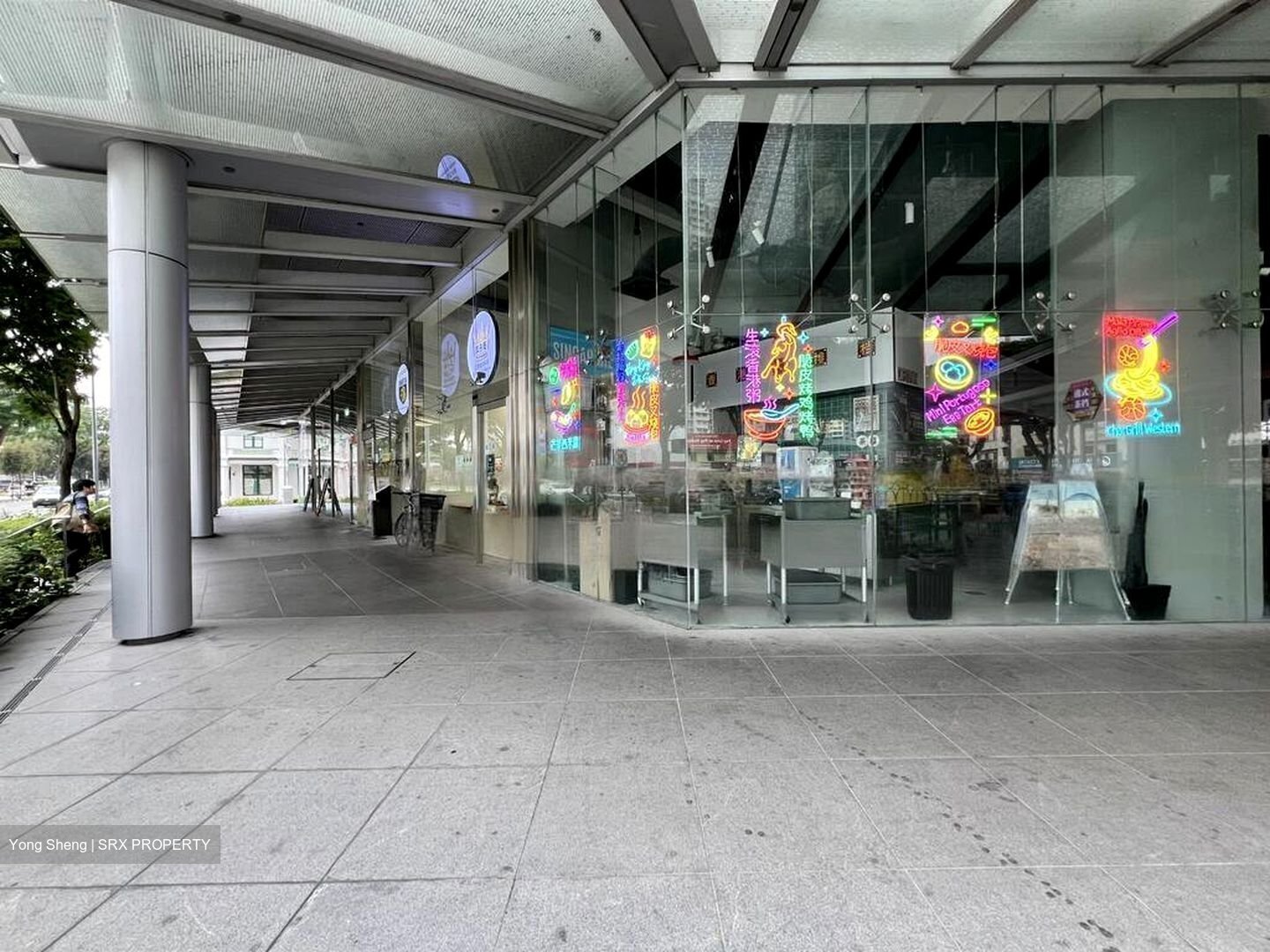 Arc 380 (D8), Retail #455778561